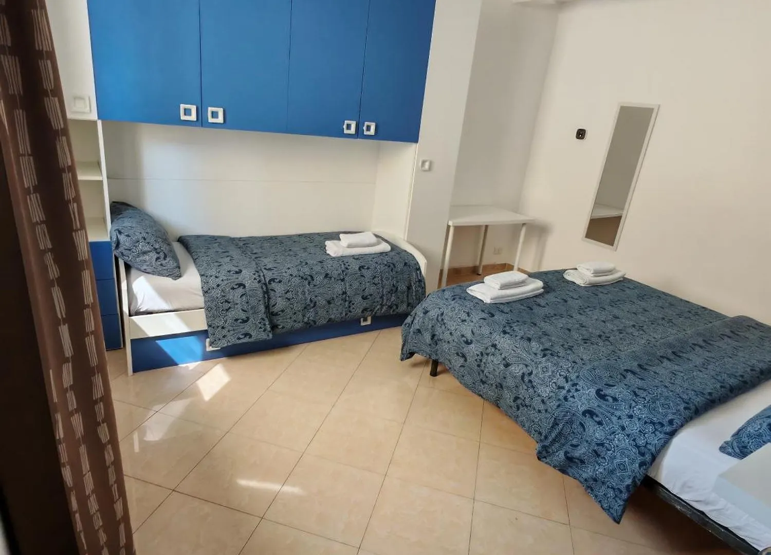 Spaccanapoli House 0*, Naples Italy