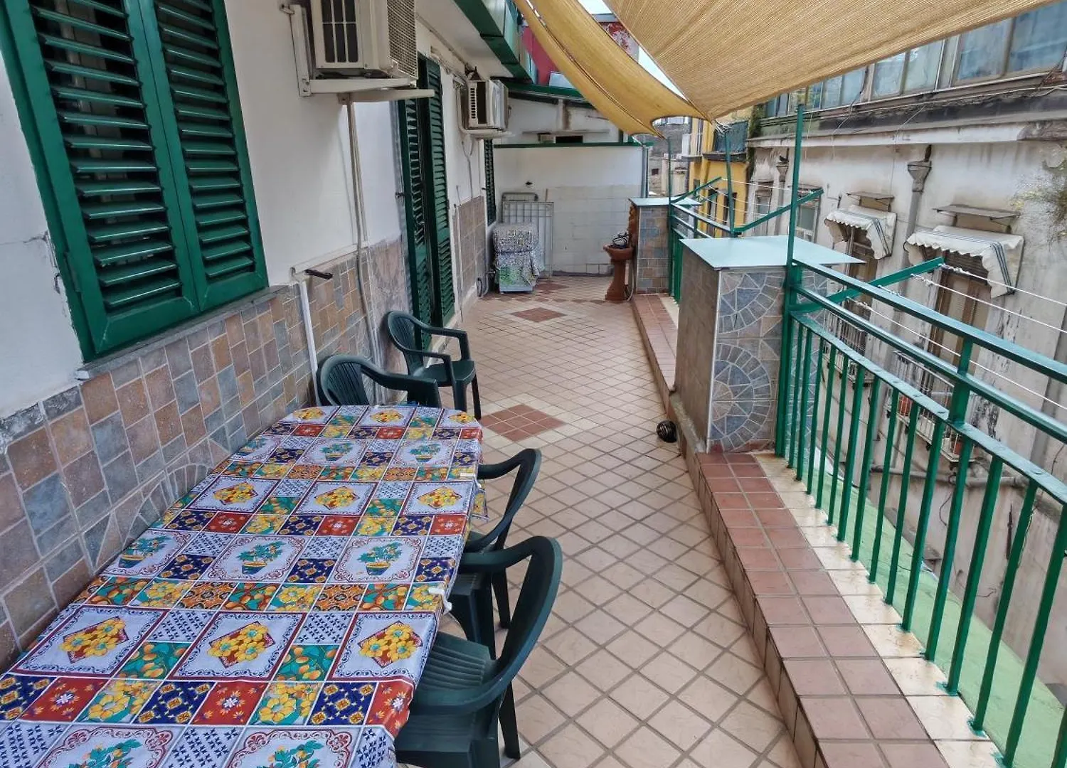 Spaccanapoli House 0*, Naples Italy